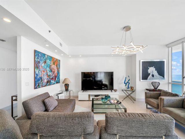 Apartment for sale  Unit #701 - photo 6907966