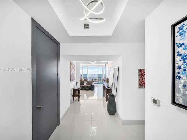 Apartment for sale  Unit #701 - photo 6907970