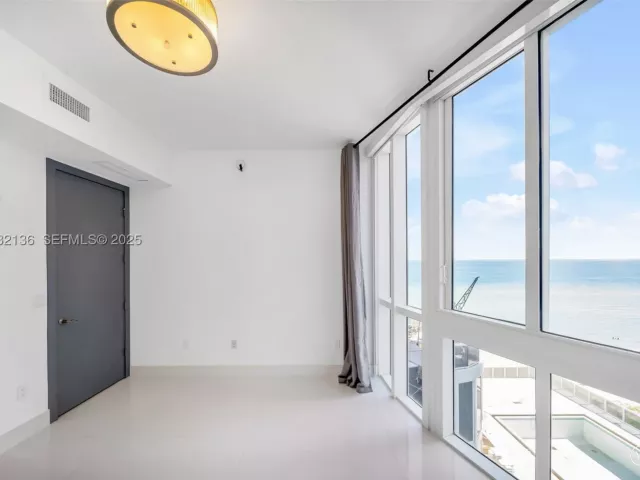 3-bedroom condo for sale in Sunny Isles Beach - 16001 Collins Ave 701 - MondialRealty