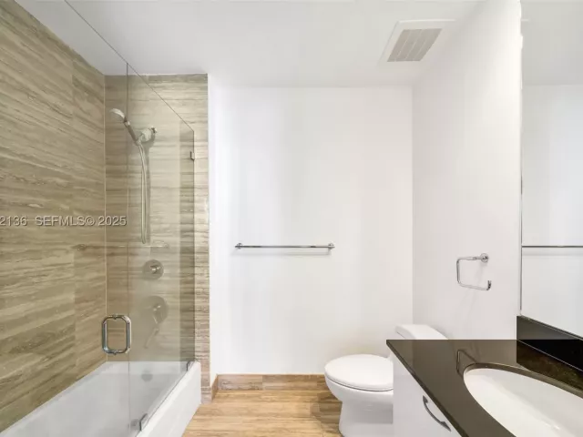 3-bedroom condo for sale in Sunny Isles Beach - 16001 Collins Ave 701 - MondialRealty