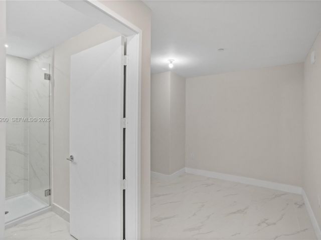 Apartment for rent  Unit #602 - photo 6907384
