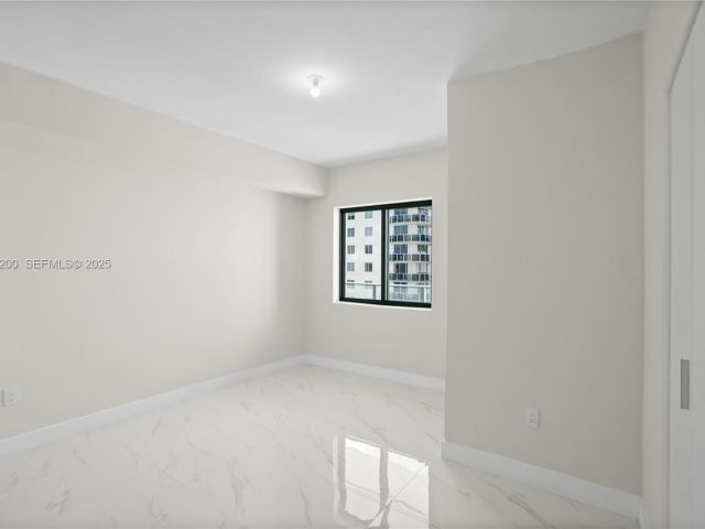 Apartment for rent  Unit #602 - photo 6907392