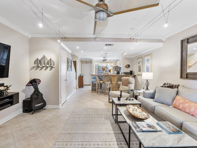 Home for rent at 2725 NE 15th Street - photo 6907609