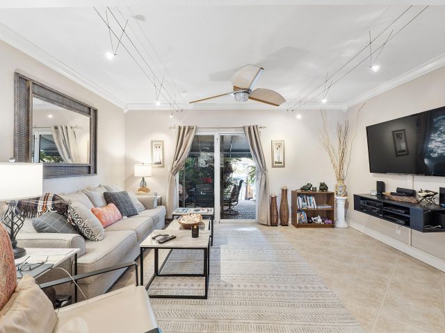 Home for rent at 2725 NE 15th Street - photo 6907611