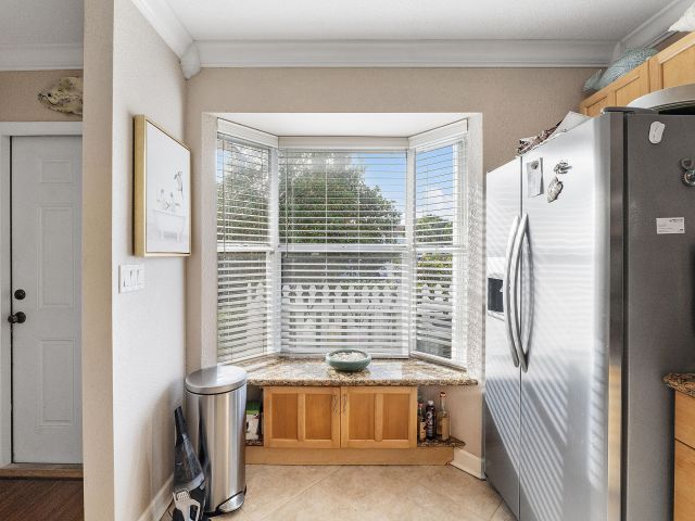 Home for rent at 2725 NE 15th Street - photo 6907618