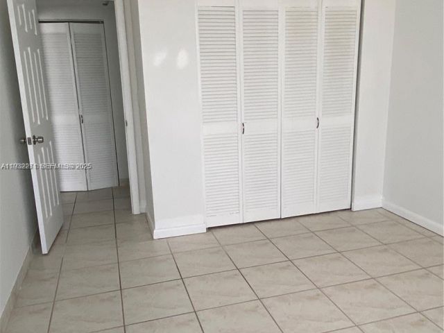 2-bedroom condo for sale in Hallandale Beach - 2500 Parkview Dr 1920 - MondialRealty
