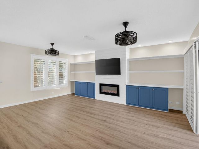 Home for sale at 4517 NW 5th Avenue - photo 6918345