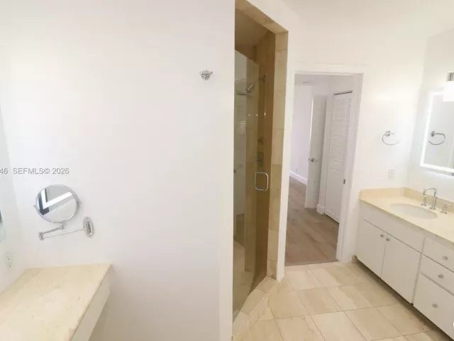 Apartment for rent  Unit #926 - photo 6924972