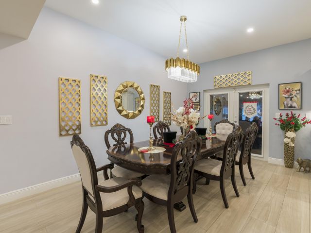 Home for sale at 851 SE 5th Avenue - photo 6906556