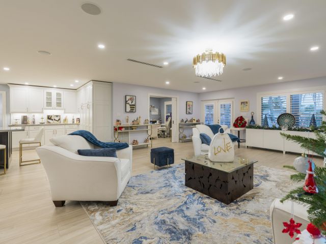 Home for sale at 851 SE 5th Avenue - photo 6906557