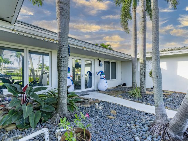 Home for sale at 851 SE 5th Avenue - photo 6906566