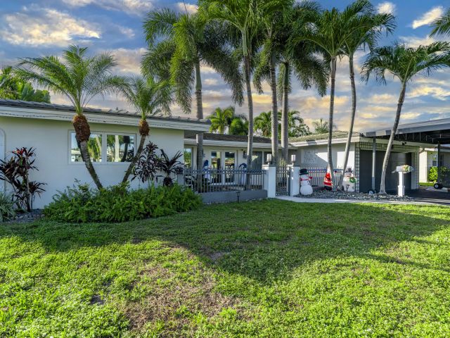 Home for sale at 851 SE 5th Avenue - photo 6906573