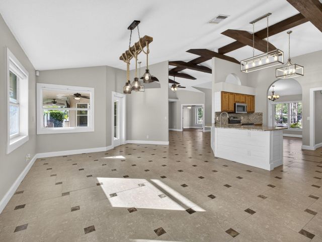 Home for rent at 11646 63rd Lane N - photo 6908654