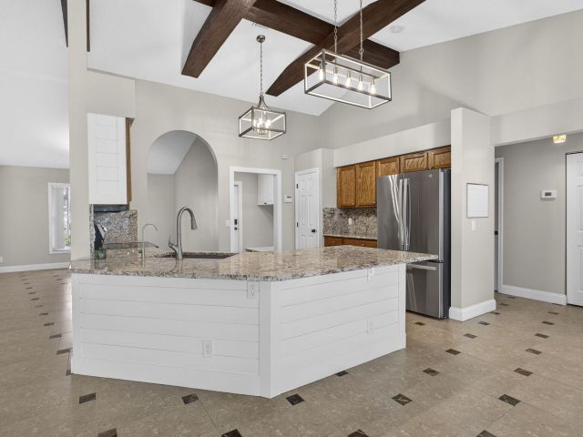 Home for rent at 11646 63rd Lane N - photo 6908655