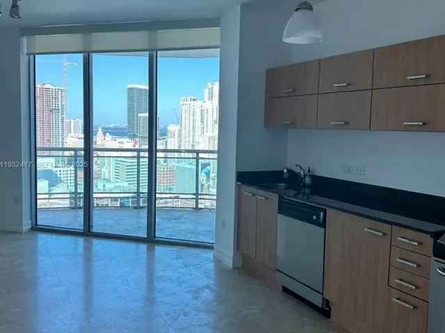 2-bedroom condo for sale in Miami - 350 S Miami Ave 2913 - MondialRealty