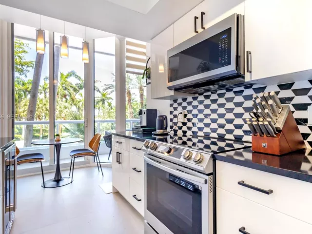 Apartment for sale  Unit #304 - photo 6918645