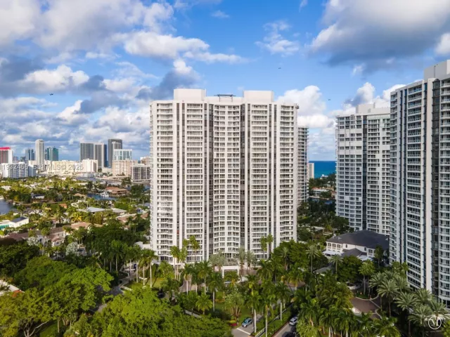 Apartment for sale  Unit #304 - photo 6918651