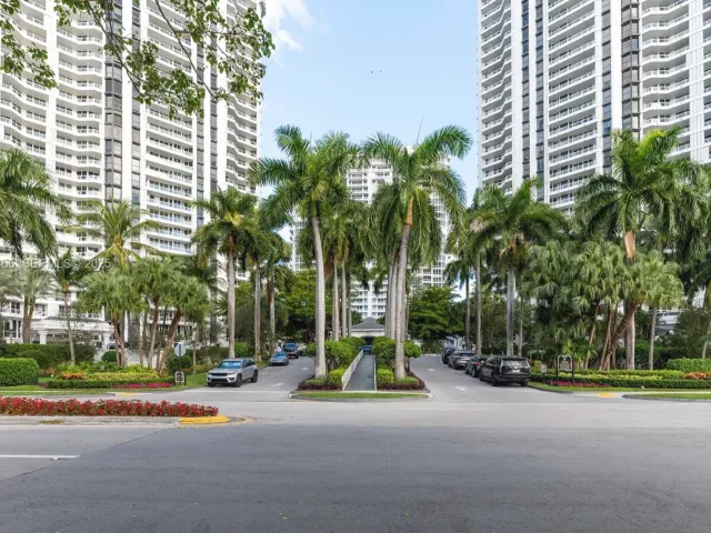 Apartment for sale  Unit #304 - photo 6918652