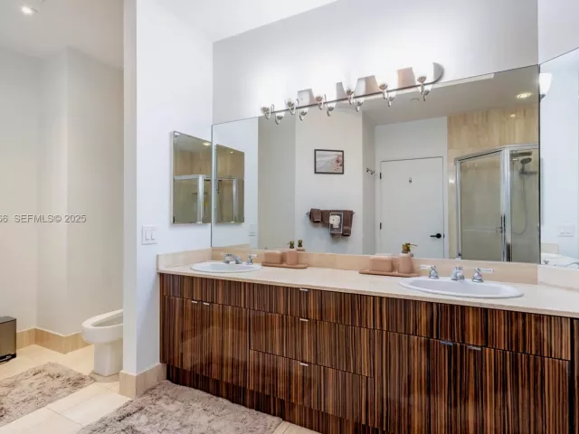 Apartment for sale  Unit #304 - photo 6918636