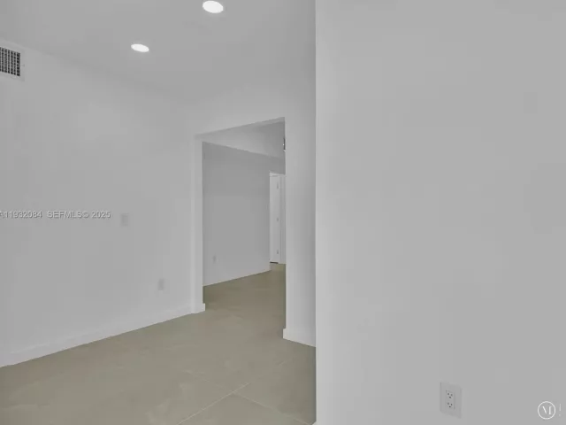 2-bedroom home for rent in Delray Beach - 107 Central Ave - MondialRealty