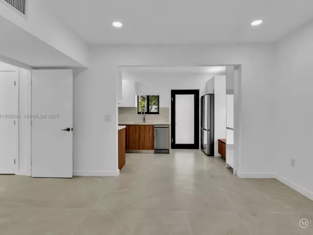 2-bedroom home for rent in Delray Beach - 107 Central Ave - MondialRealty