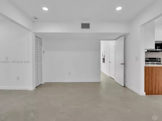 2-bedroom home for rent in Delray Beach - 107 Central Ave - MondialRealty