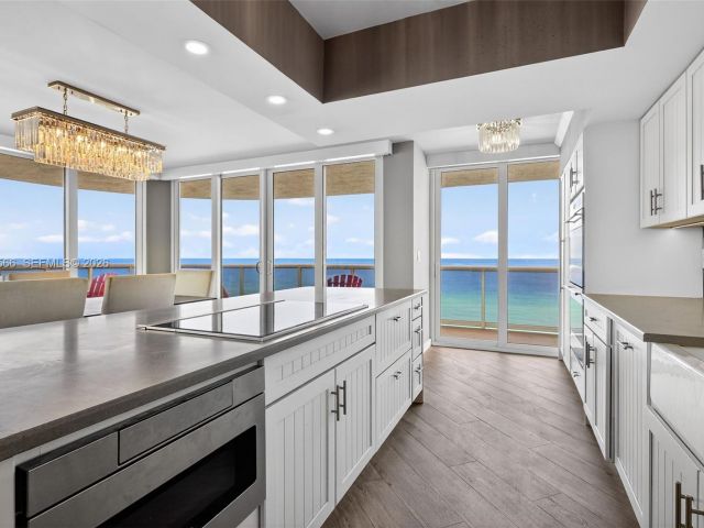 Apartment for rent  Unit #808 - photo 6925258