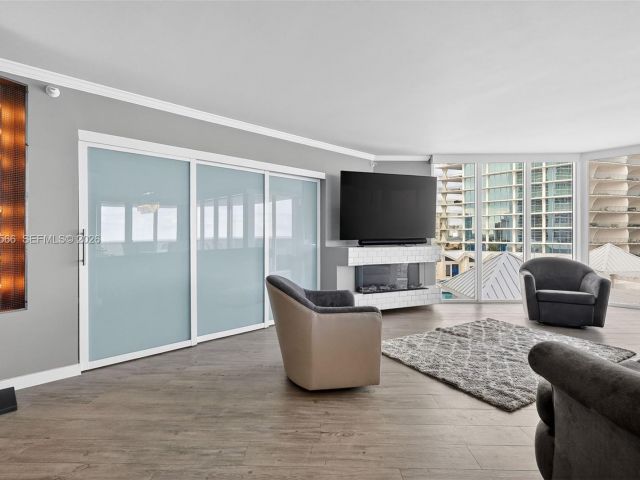 Apartment for rent  Unit #808 - photo 6925261