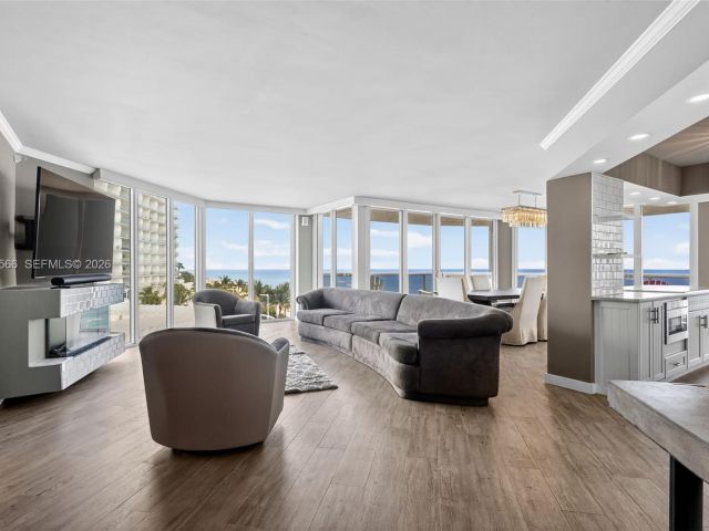 Apartment for rent  Unit #808 - photo 6925265