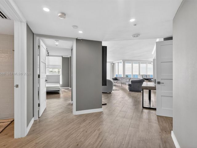 Apartment for rent  Unit #808 - photo 6925266