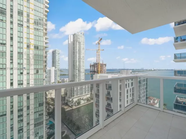 Apartment for rent  Unit #2401 - photo 7271085