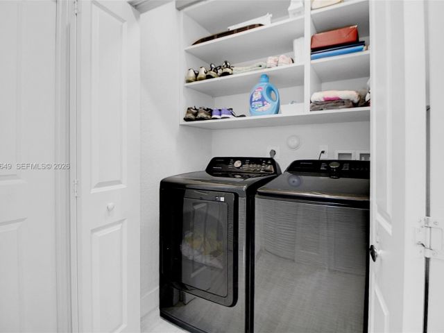 Home for sale at 14671 SW 20th St - photo 7439532