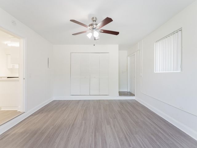 Home for rent at 302 NE 36th Street - photo 6911456