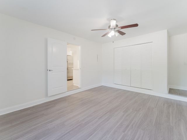 Home for rent at 302 NE 36th Street - photo 6911457