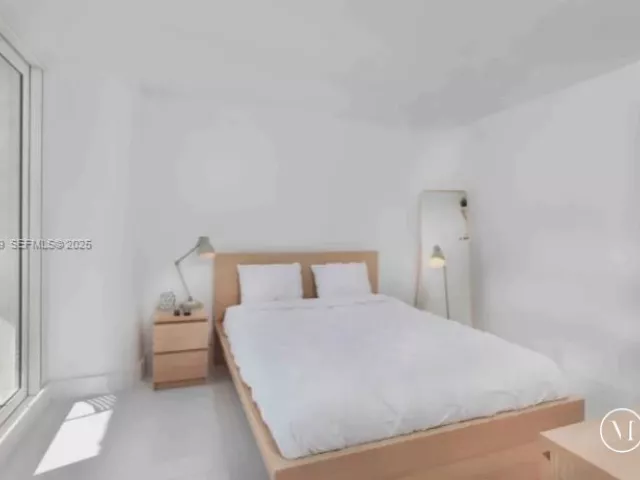 2-bedroom condo for rent in Miami - 1717 N Bayshore Dr A-1652 - MondialRealty