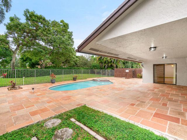 Home for rent at 21011 Windemere Lane - photo 6918726