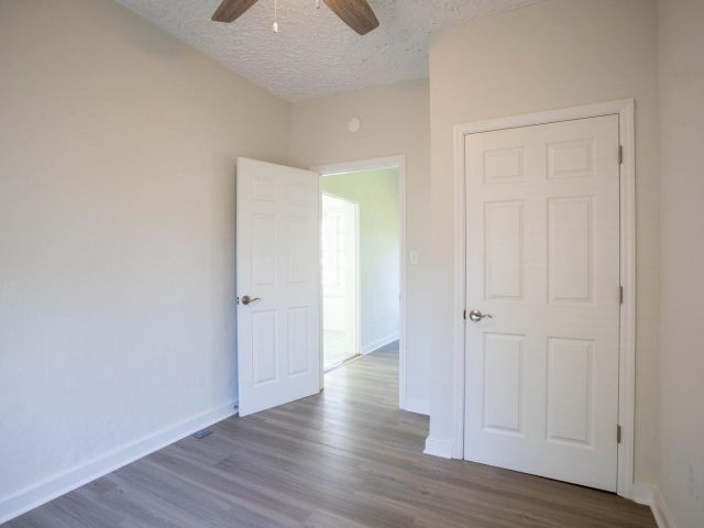 Home for rent at 1716 Mercer Avenue - photo 6911781