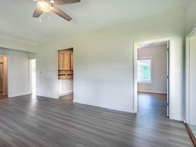 Home for rent at 1716 Mercer Avenue - photo 6911788