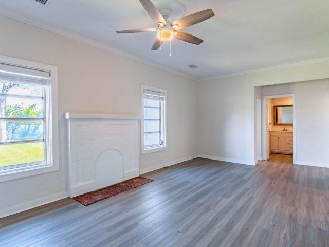 Home for rent at 1716 Mercer Avenue - photo 6911789