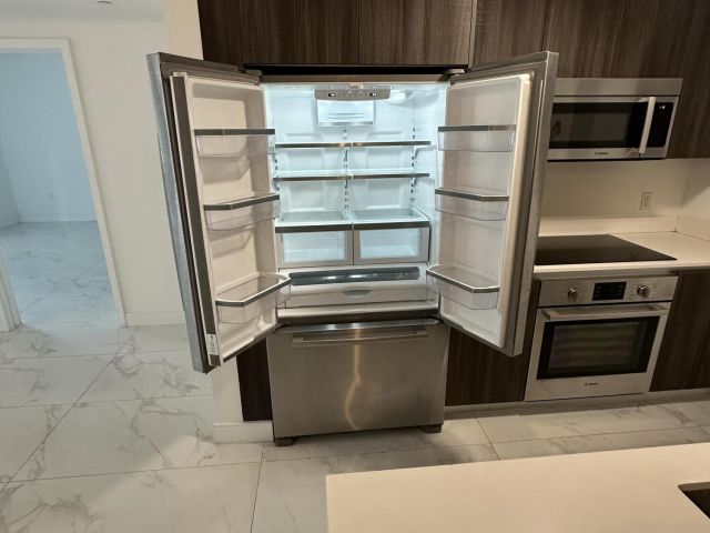 Apartment for rent  Unit #211 - photo 6913426