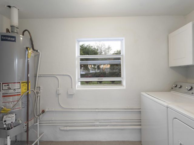 Home for sale at 2940 NE 18th Street - photo 6913406