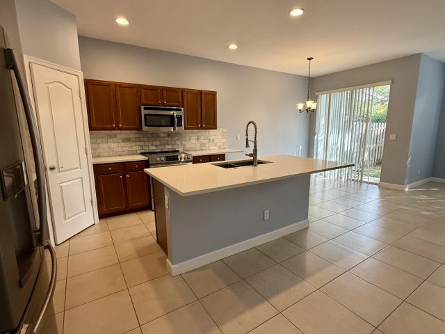 Home for rent at 5182 Ashley River Road - photo 6913188