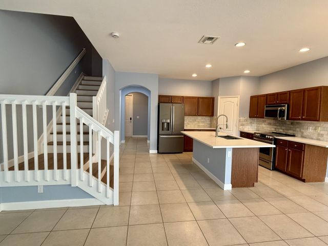 Home for rent at 5182 Ashley River Road - photo 6913193