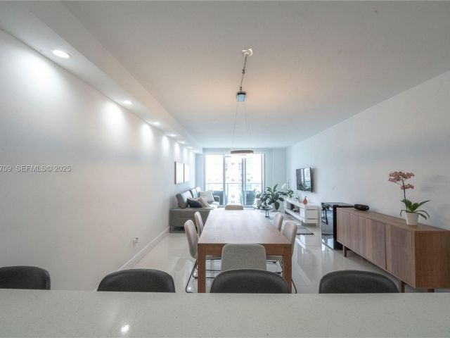 Apartment for sale  Unit #1003 - photo 6912992