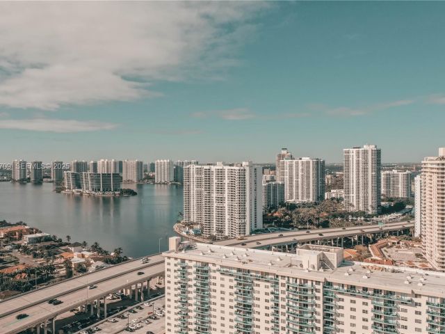 Apartment for sale  Unit #1003 - photo 6913004