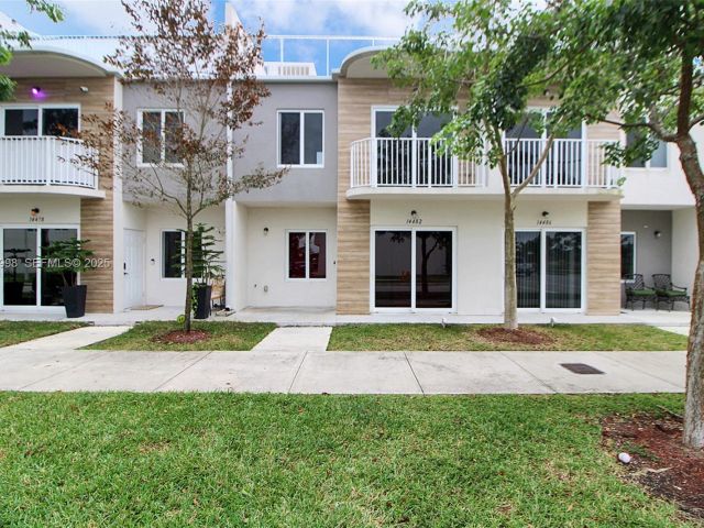 4-bedroom home for rent in Homestead - 14482 SW 259th St 0 - MondialRealty