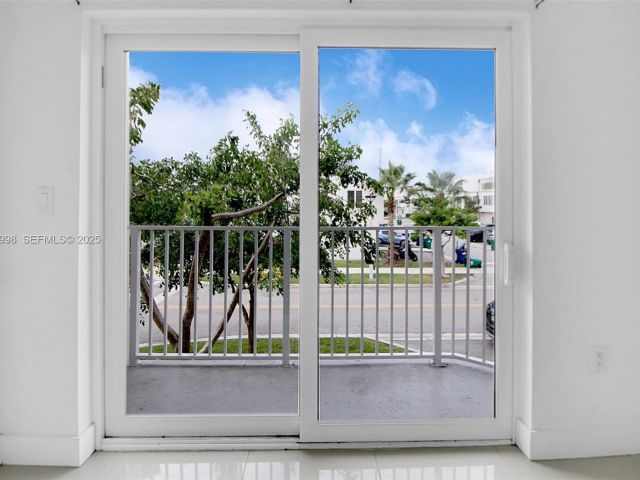 4-bedroom home for rent in Homestead - 14482 SW 259th St 0 - MondialRealty