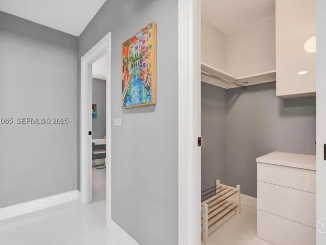 2-bedroom condo for sale in Sunny Isles Beach - 19380 Collins Ave 1104 - MondialRealty