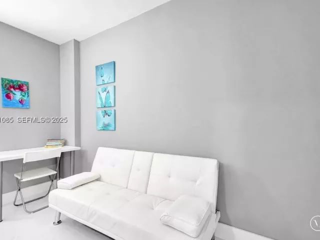 2-bedroom condo for sale in Sunny Isles Beach - 19380 Collins Ave 1104 - MondialRealty
