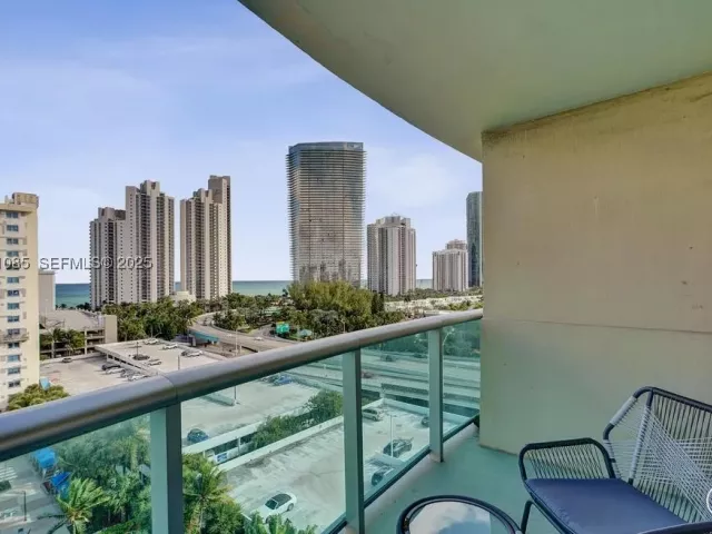 2-bedroom condo for sale in Sunny Isles Beach - 19380 Collins Ave 1104 - MondialRealty